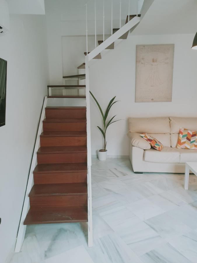 Appartement Duplex With Terrace Santa Rufina à Séville Extérieur photo