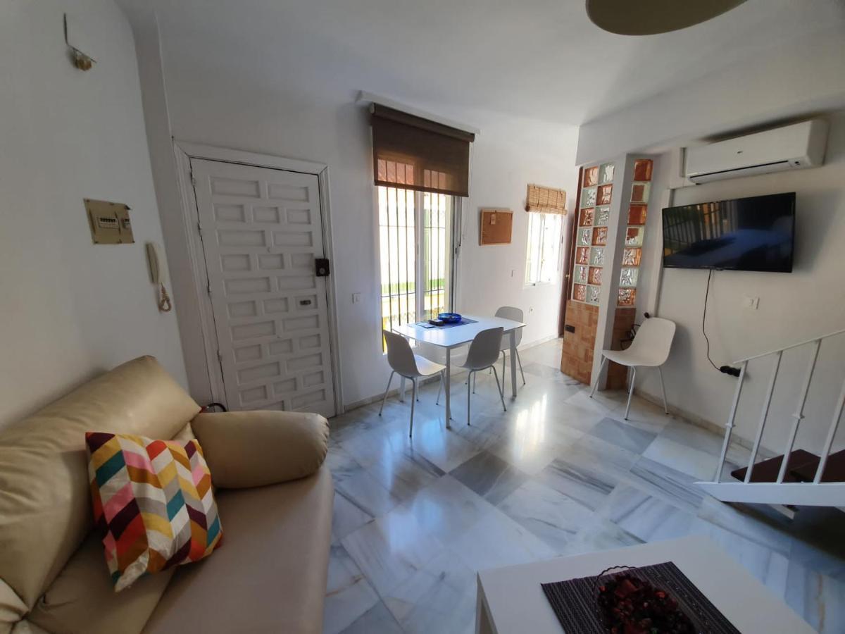 Appartement Duplex With Terrace Santa Rufina à Séville Extérieur photo
