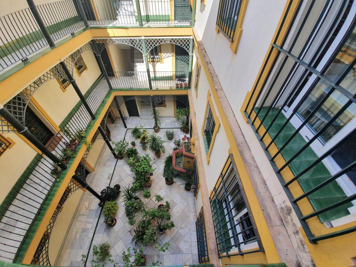 Appartement Duplex With Terrace Santa Rufina à Séville Extérieur photo