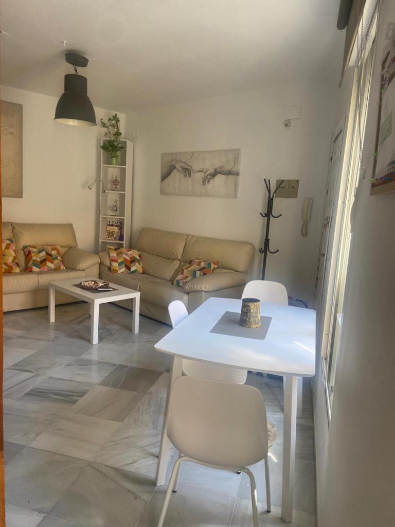 Appartement Duplex With Terrace Santa Rufina à Séville Extérieur photo