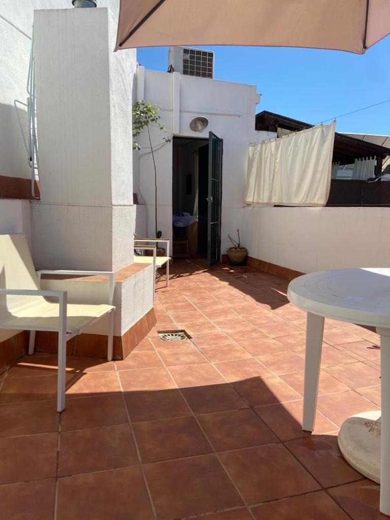 Appartement Duplex With Terrace Santa Rufina à Séville Extérieur photo