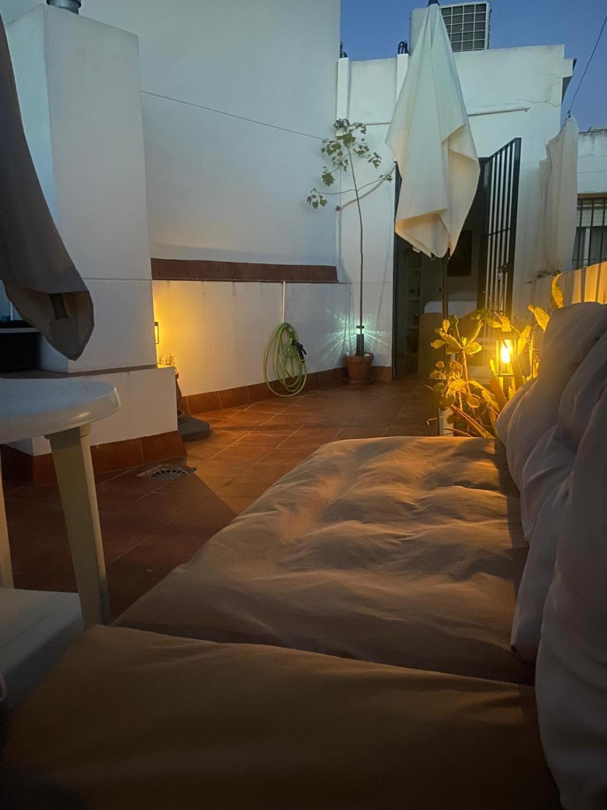 Appartement Duplex With Terrace Santa Rufina à Séville Extérieur photo